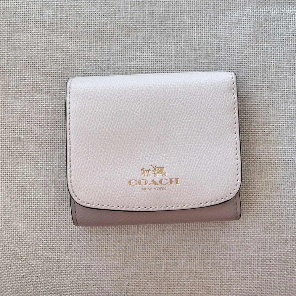 Coach Colorblock Small Wallet - Picture 1 of 6